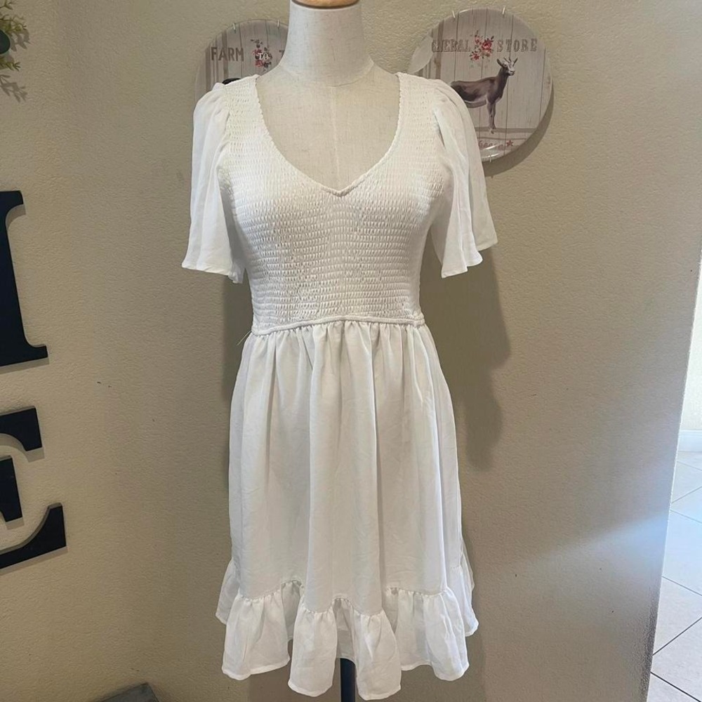 Lillusory white dress‎